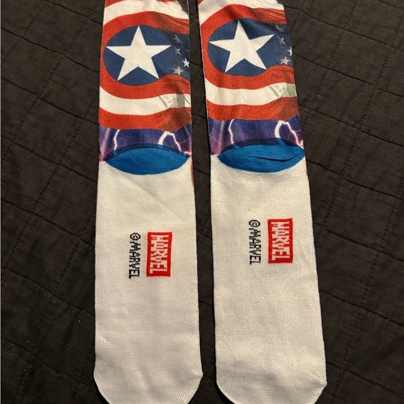 Marvel Captain America 🇺🇸 Socks. NWOT‎ - Picture 1 of 2